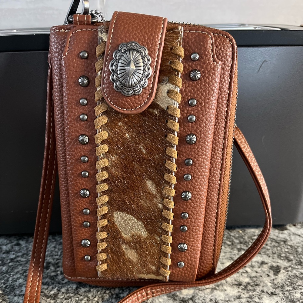 Trinity Ranch By  Montana West Western Studed/Hair Smartphone Crossbody Wallet